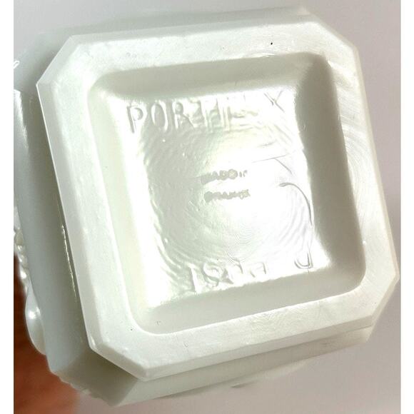 RARE!! Portieux Vallerysthal Vase Milk Glass Roses/Drama Masque Made in France - Picture 9 of 10